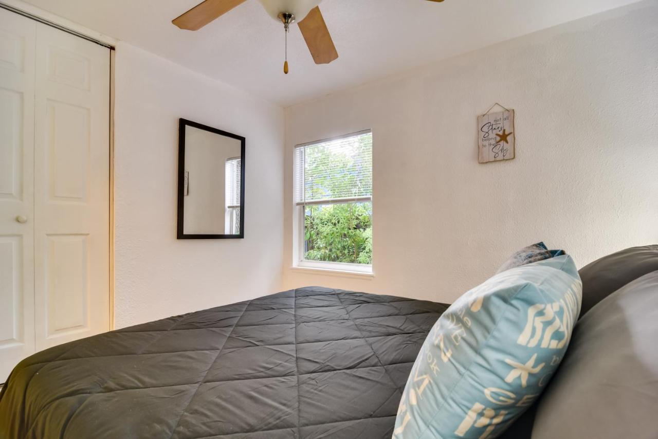 Pet-Friendly Gulfport Home Walkable Location! St. Petersburg Bagian luar foto
